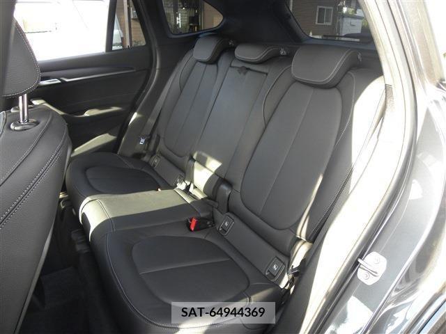 Bmw X1 2020-08 318252-13