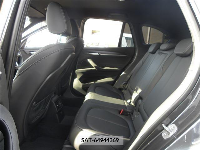 Bmw X1 2020-08 318252-12