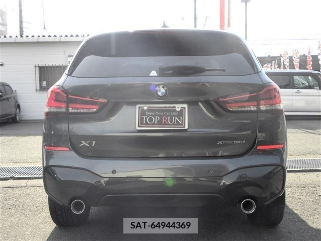 Bmw X1 2020-08 318252-6