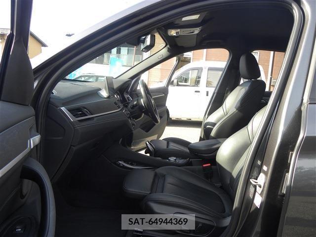Bmw X1 2020-08 318252-10