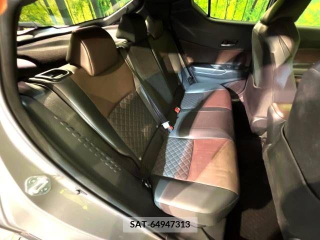 Toyota C-HR 2017-07 264156-9
