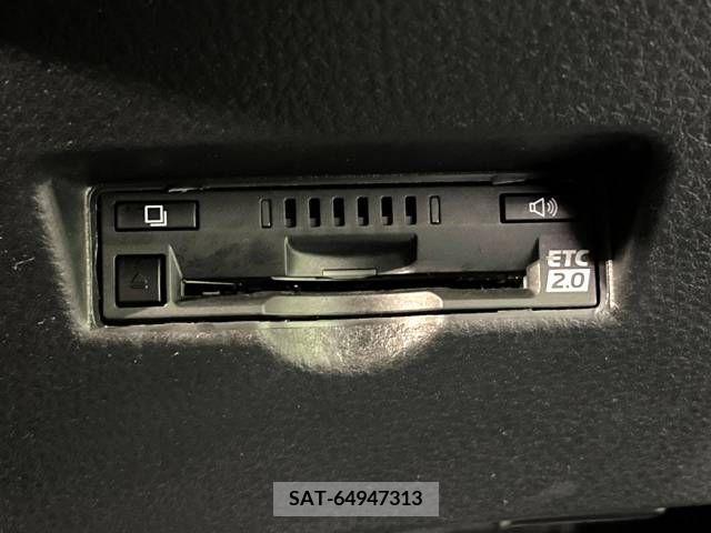Toyota C-HR 2017-07 264156-7