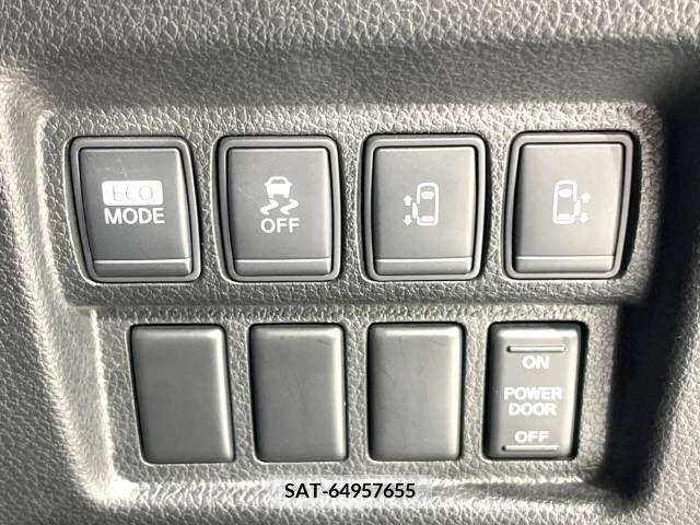 Nissan ELGRAND 2013-02 211531-6