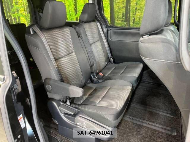 Toyota VOXY 2020-05 321682-10