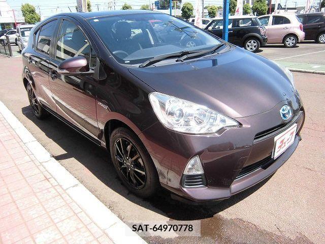 Toyota AQUA 2014-08 291995-6
