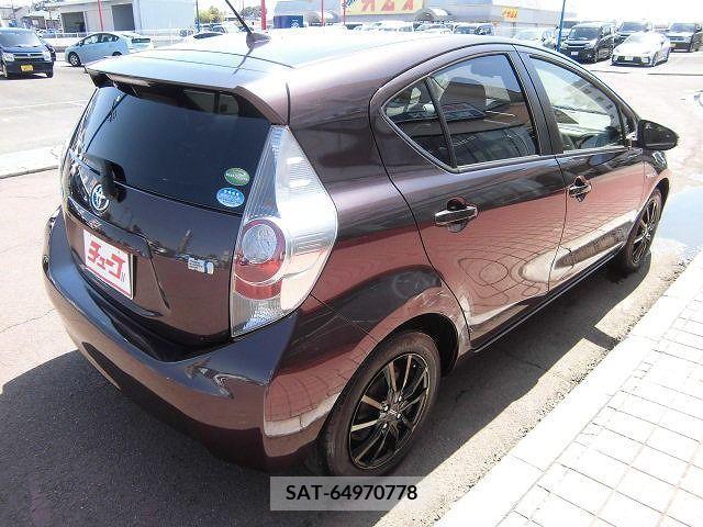 Toyota AQUA 2014-08 291995-8