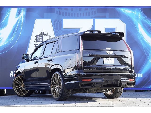 Cadillac ESCALADE 2021-10 13941-2