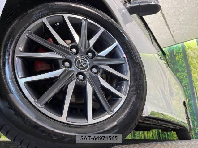 Toyota VOXY 2015-07 370471-14