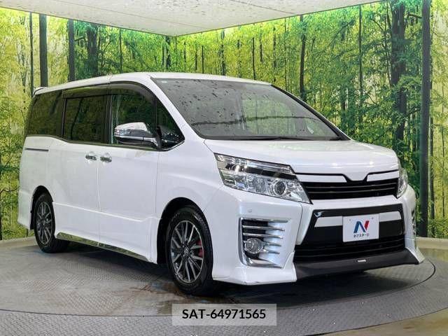 Toyota VOXY 2015-07 370471-17