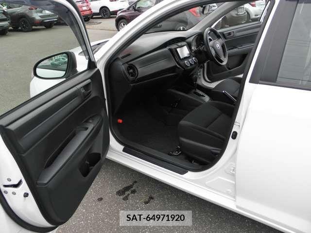 Toyota COROLLA AXIO 2019-06 358010-9