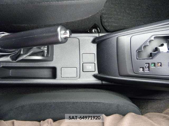 Toyota COROLLA AXIO 2019-06 358010-17