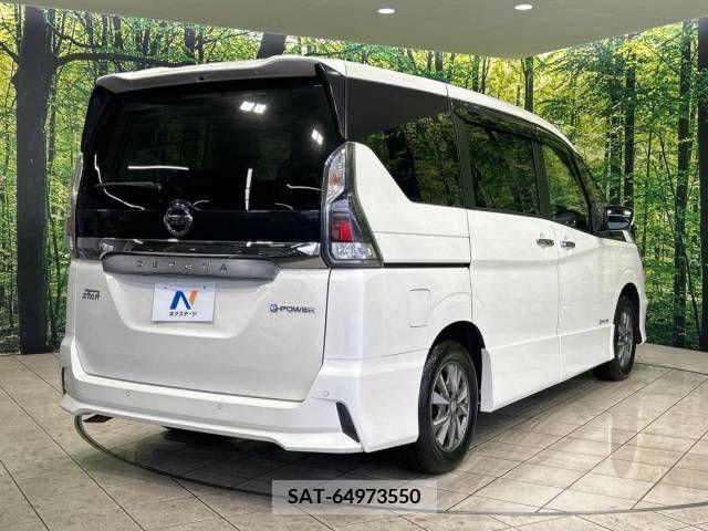 Nissan SERENA 2018-11 382303-18