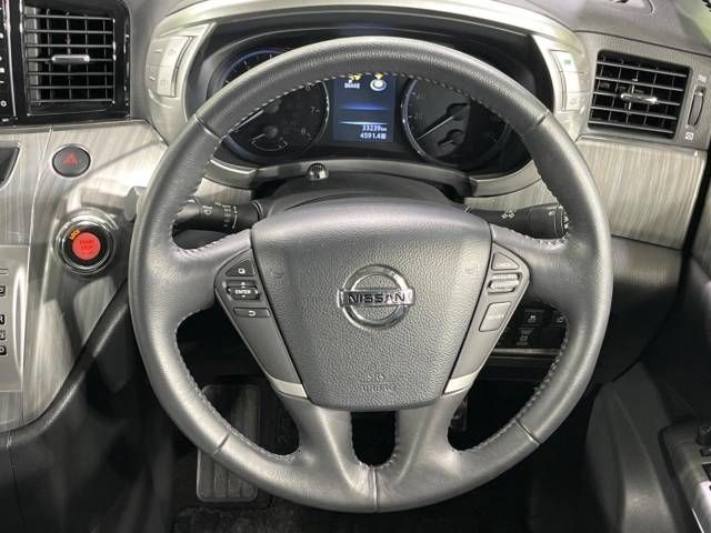 Nissan ELGRAND 2017-08 12810-12