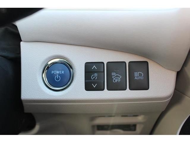 Toyota Mirai 2016-07 190985-5