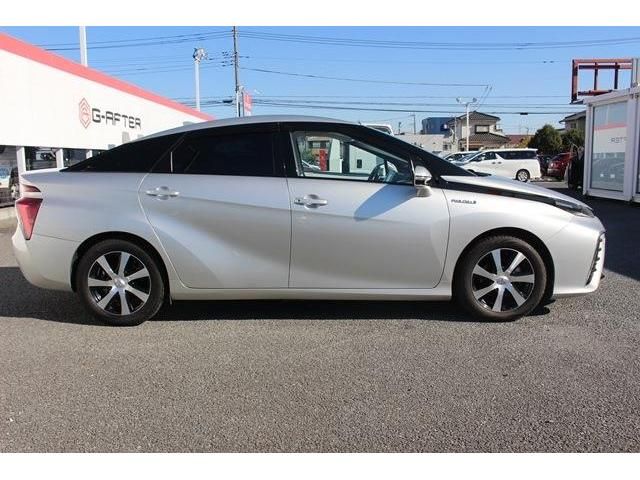 Toyota Mirai 2016-07 190985-10