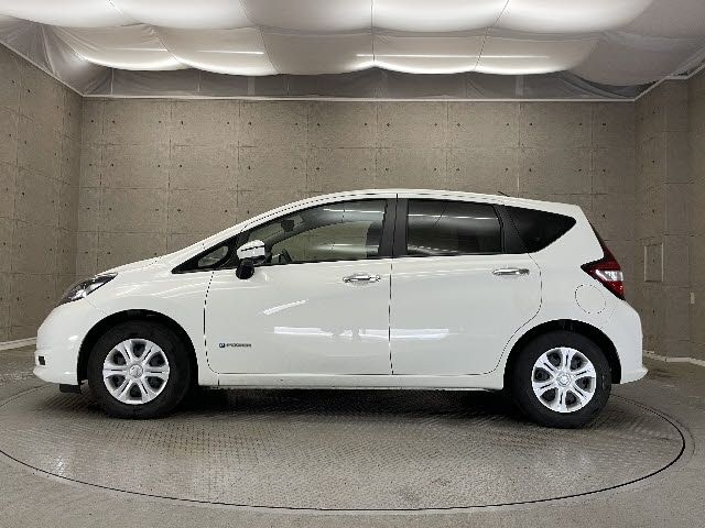 Nissan NOTE 2018-01 4170-8