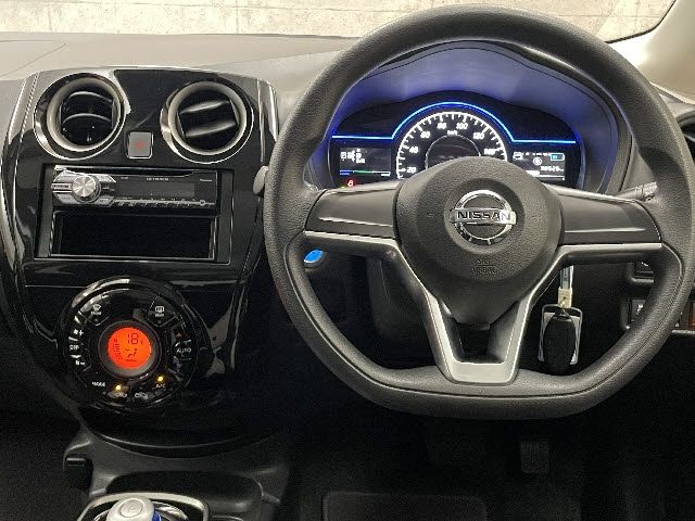 Nissan NOTE 2018-01 4170-1