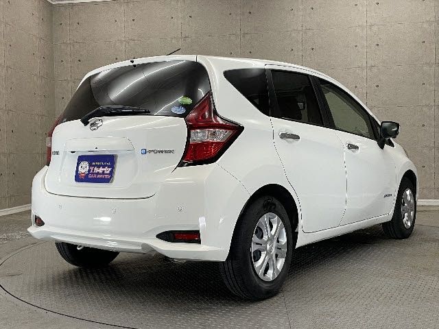 Nissan NOTE 2018-01 4170-3