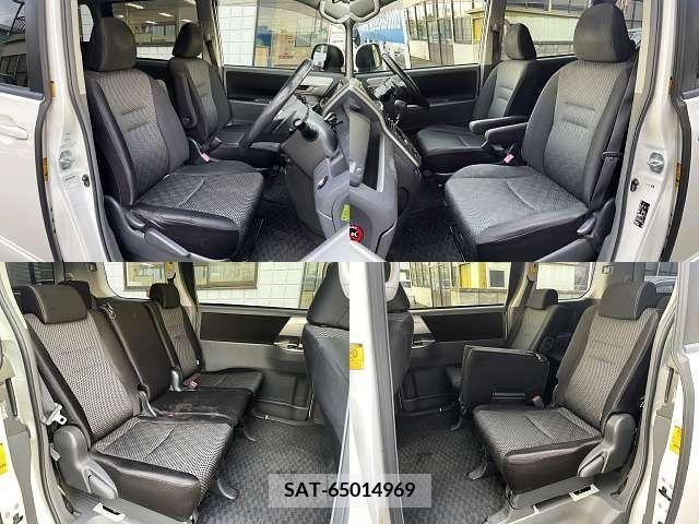 Toyota NOAH 2009-05 279503-4