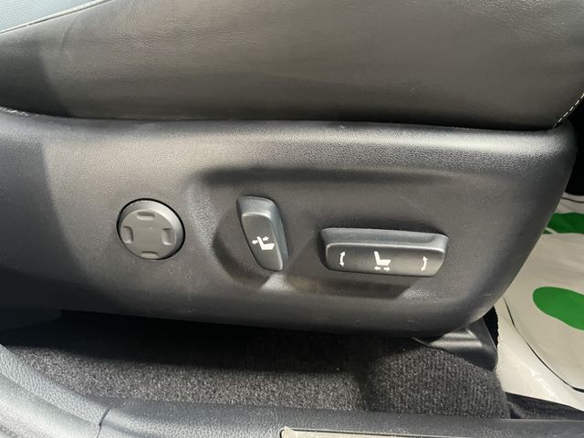 Toyota HARRIER HYBRID 2014-07 8106-16