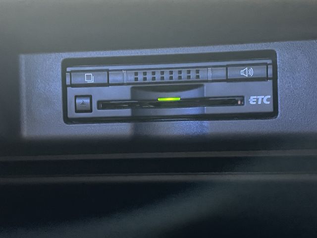 Toyota HARRIER HYBRID 2014-07 8106-15