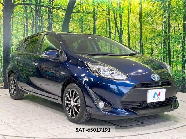 Toyota AQUA 2019-05 215287-16