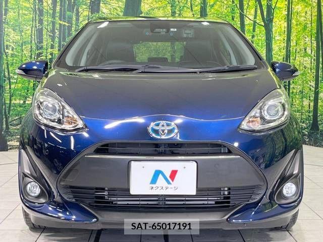 Toyota AQUA 2019-05 215287-14