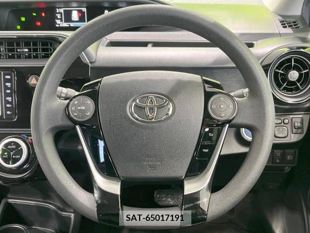 Toyota AQUA 2019-05 215287-11