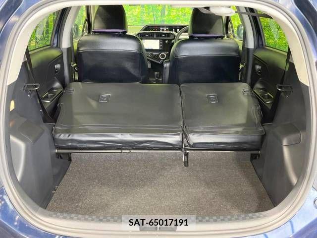 Toyota AQUA 2019-05 215287-10