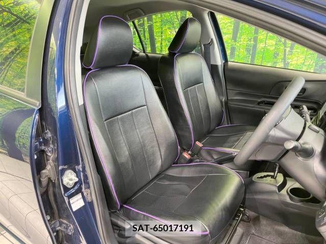 Toyota AQUA 2019-05 215287-8
