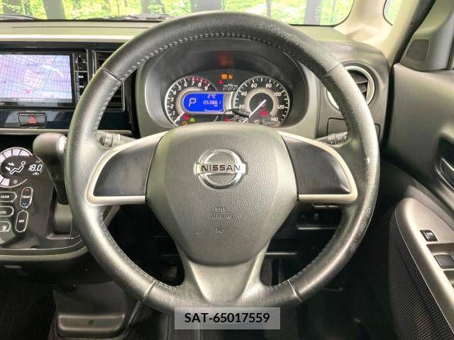 Nissan ROOX 2015-08 323788-11