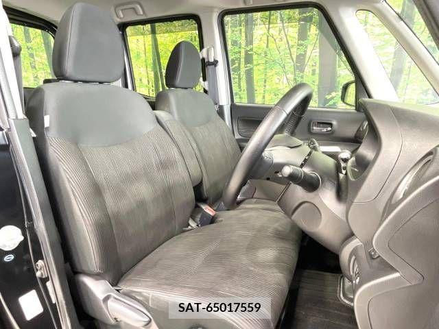 Nissan ROOX 2015-08 323788-8