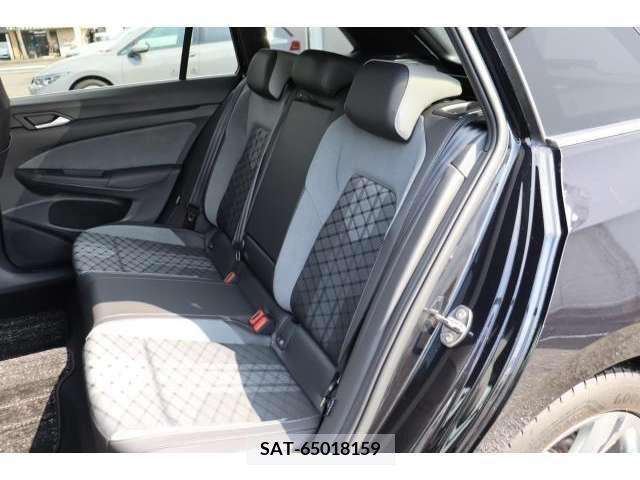 VolksWagen GOLF VARIANT 2021-07 320350-8