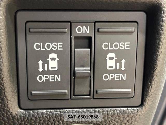 Honda N BOX CUSTOM 2022-10 384919-3