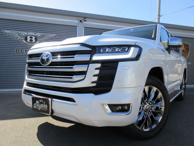 Toyota LAND CRUISER 2022-03 548-5