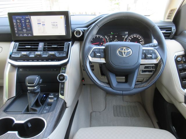 Toyota LAND CRUISER 2022-03 548-13