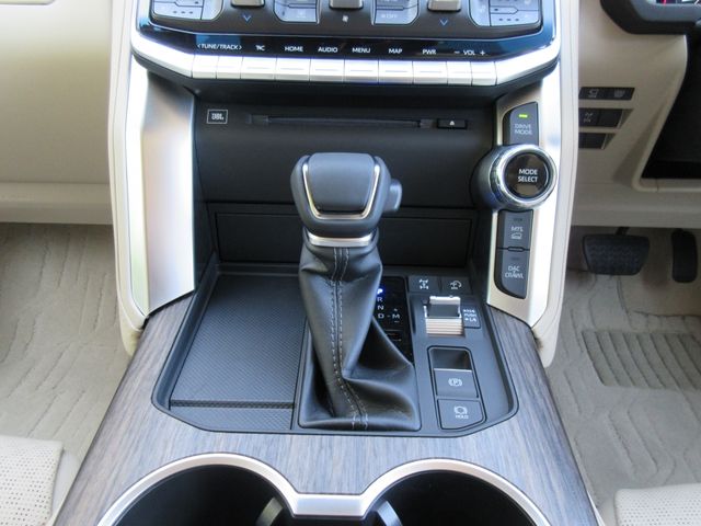Toyota LAND CRUISER 2022-03 548-19