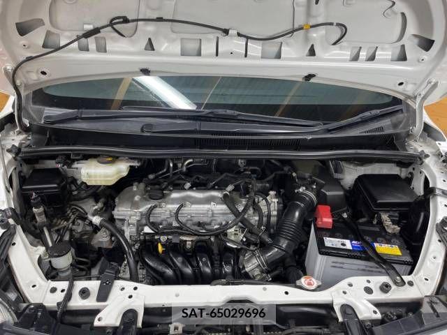 Toyota VOXY 2017-12 288894-18