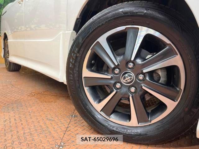 Toyota VOXY 2017-12 288894-13
