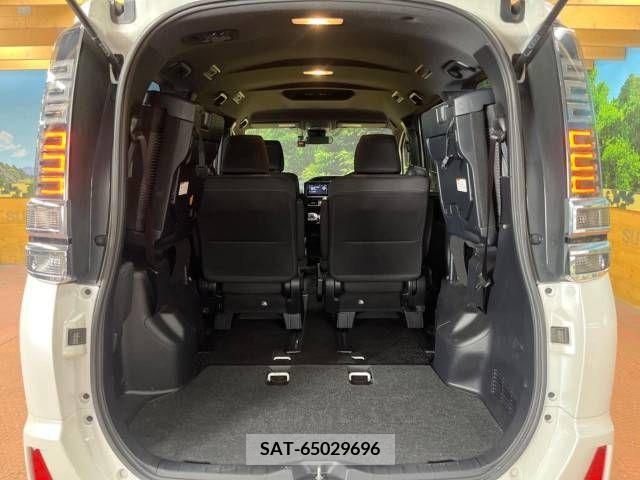Toyota VOXY 2017-12 288894-11