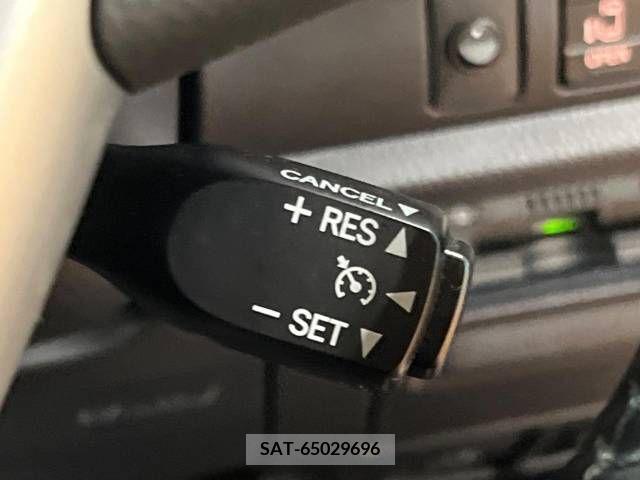 Toyota VOXY 2017-12 288894-5