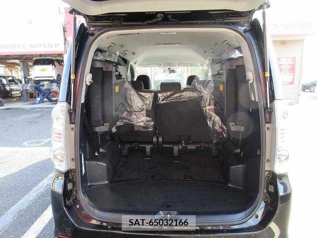 Toyota VOXY 2011-08 216308-15