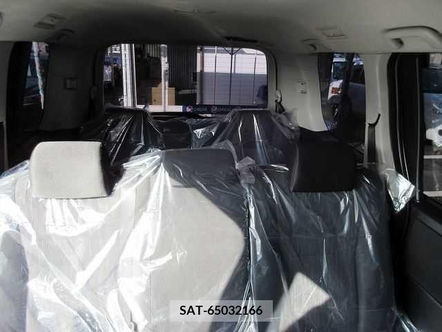Toyota VOXY 2011-08 216308-13