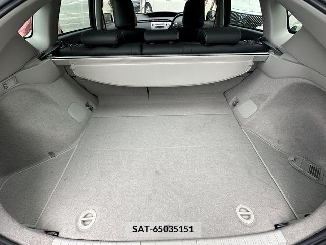 Toyota PRIUS 2012-05 201786-9