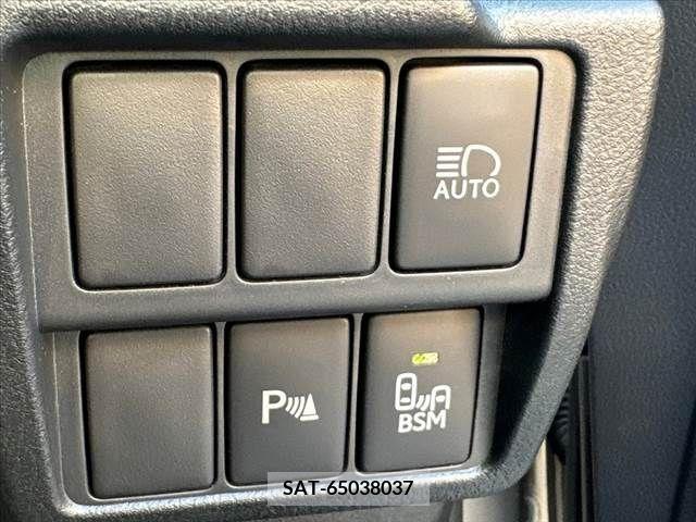 Lexus IS 2017-06 388402-22