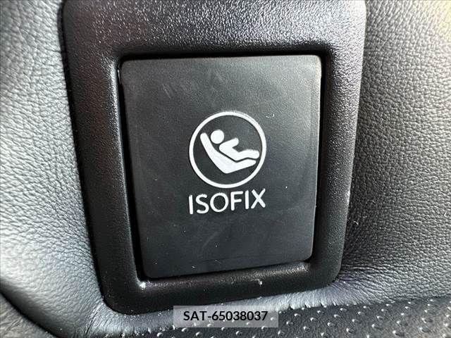 Lexus IS 2017-06 388402-29