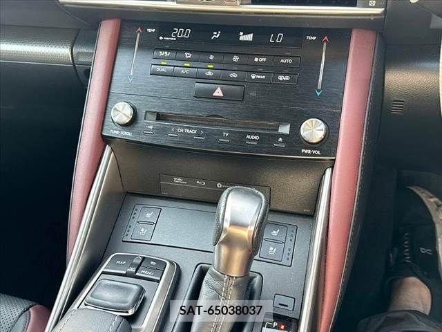 Lexus IS 2017-06 388402-6