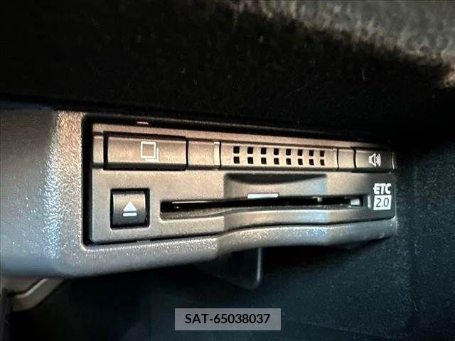 Lexus IS 2017-06 388402-28