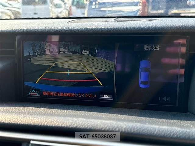 Lexus IS 2017-06 388402-5