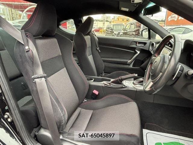 Toyota 86 2012-09 221277-19